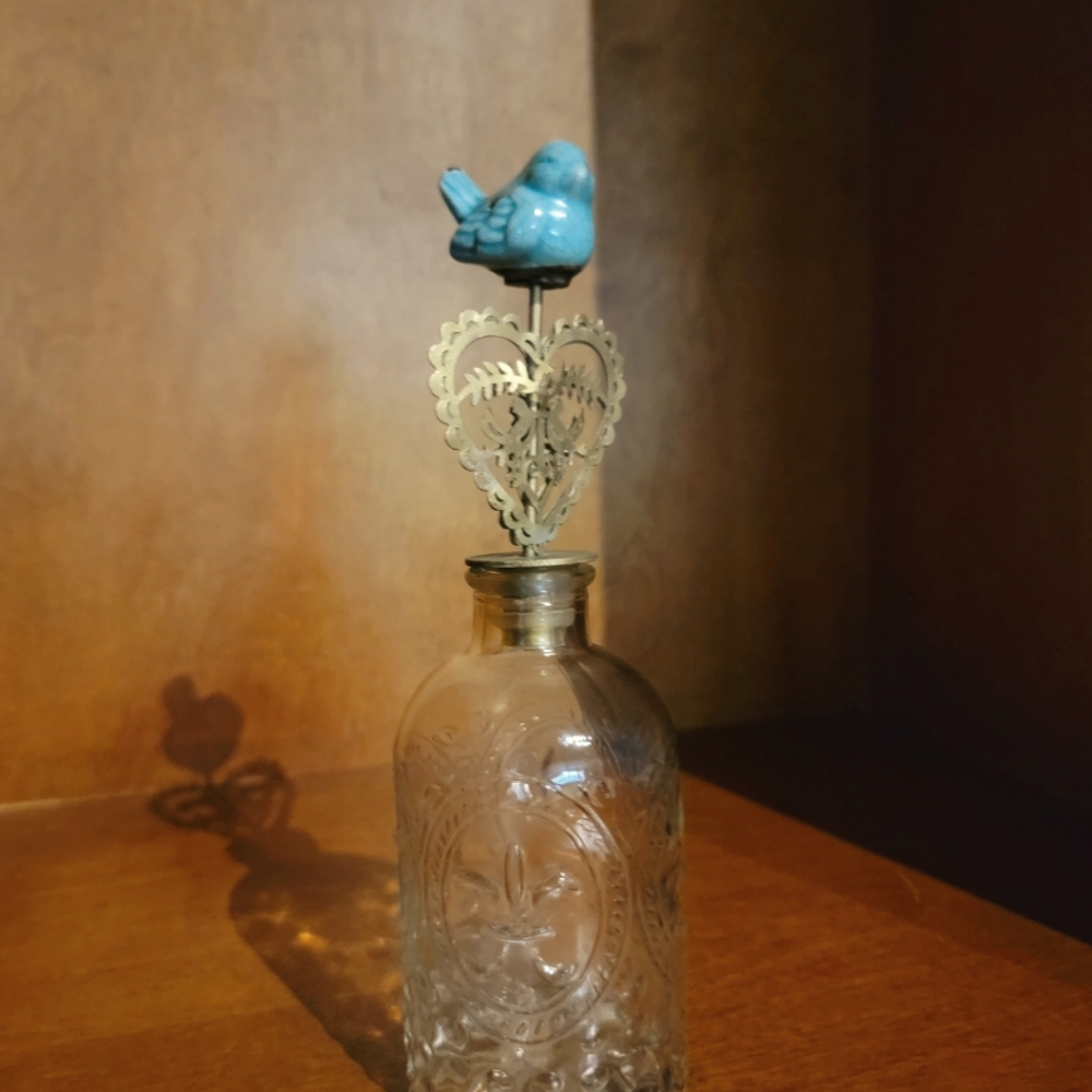 Decorative containers